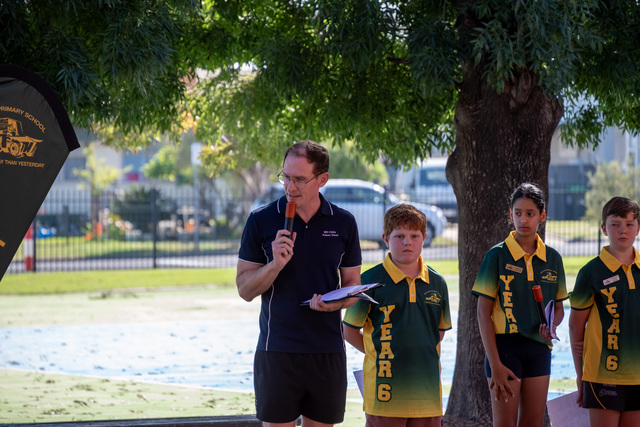 Students pay tribute