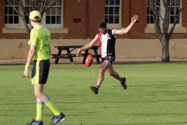 Final rematch should be tight