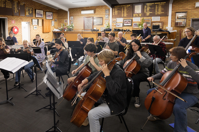 Strings’ show is out of this world