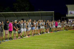 Roos win a close encounter