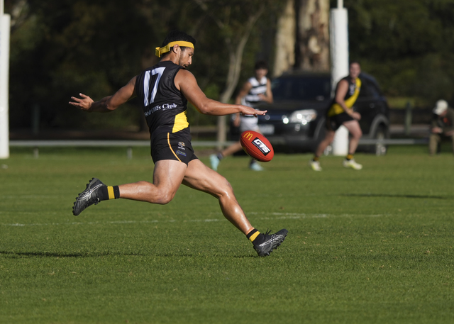 Tigers head to Underbool for Kangas duel