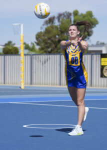 Roos reign resumes against Swallows