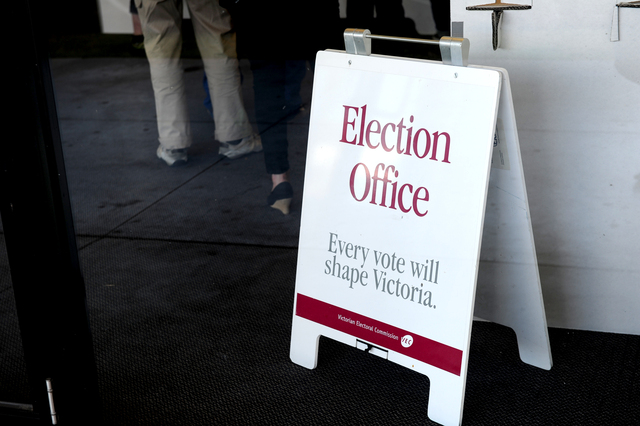 Low-sensory centres for accessible voting