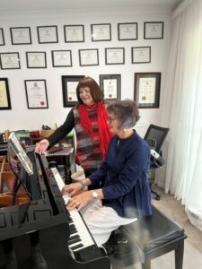 Volunteers spread musical cheer